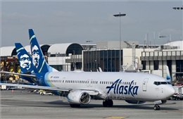 Boeing bồi thường 160 triệu USD cho Alaska Airlines