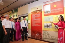Khai mạc trưng bày &#39;Chiến thắng lịch sử Điện Biên Phủ - Bản hùng ca thời đại Hồ Chí Minh&#39;
