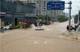 Trung Quốc ban hành báo động đỏ về mưa lớn