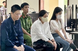 Xét xử vụ án ở Bệnh viện Đa khoa TP Cần Thơ: Tòa trả hồ sơ để làm rõ dòng tiền liên quan Công ty Việt Á