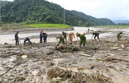 Nỗ lực tìm kiếm nạn nhân mất tích do lũ quét tại xã Mường Pồn