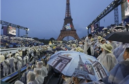 Olympic Paris 2024: Lễ Khai mạc diễn ra hoành tráng bất chấp trời mưa