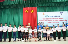 Tiếp sức cho học sinh, sinh viên có hoàn cảnh khó khăn đến trường