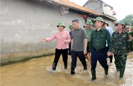 Trưởng ban Tổ chức Trung ương kiểm tra công tác phòng, chống lụt bão tại Hà Nam