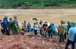 Tìm được thêm thi thể 3 người mất tích trong các vụ sạt lở đất đá tại Lào Cai