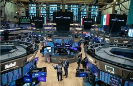 Dow Jones đạt mức cao kỷ lục mới sau tín hiệu tích cực từ kinh tế Mỹ