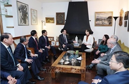 Chủ tịch nước Lương Cường thăm nhà riêng cố Tổng thống Chile Salvador Allende