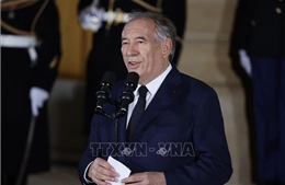 Pháp: Tân Thủ tướng Francois Bayrou đối mặt thách thức nợ công