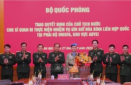 Trao Quyết định của Chủ tịch nước cho sĩ quan đi làm nhiệm vụ gìn giữ hòa bình tại phái bộ UNISFA