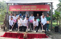 Chung tay giúp hộ nghèo, hộ cận nghèo sớm có nhà mới khang trang