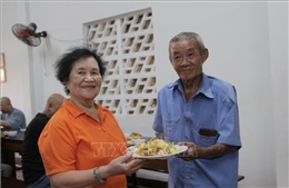 Bếp ăn từ tâm nơi cửa Phật