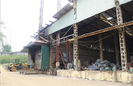 Hàng trăm hộ dân bức xúc vì lò đốt than gây ô nhiễm
