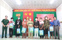 Cà Mau tích cực hỗ trợ 8 thuyền viên nước ngoài gặp nạn trên biển