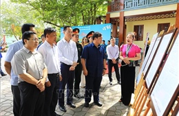 Triển lãm 33 số báo thực hiện ngay tại chiến trường Điện Biên Phủ