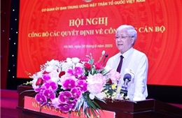 Công bố các quyết định về tổ chức bộ máy và cán bộ theo mô hình mới cơ quan Ủy ban Trung ương MTTQ Việt Nam