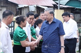 Tổng Bí Thư Tô Lâm thăm, tặng quà tại xã Si Pa Phìn, tỉnh Điện Biên