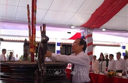 Lãnh đạo TP Hồ Chí Minh dâng hương tưởng niệm các Anh hùng liệt sĩ tại Côn Đảo
