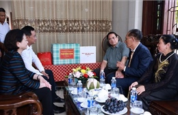 Thủ tướng Phạm Minh Chính thăm thương binh tại Quảng Trị
