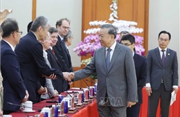 Tổng Bí thư tiếp đại biểu dự Hội thảo quốc tế Việt Nam học lần thứ 7