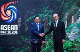 Thủ tướng Malaysia đón Thủ tướng Phạm Minh Chính và các Trưởng đoàn 