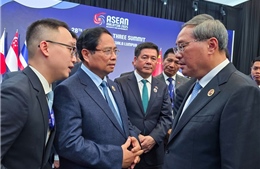 Thủ tướng Phạm Minh Chính gặp Thủ tướng Trung Quốc Lý Cường