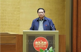 Thủ tướng Phạm Minh Chính: Sẽ xem xét, cân đối để tính tăng lương sớm hơn