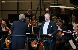 Hai nghệ sĩ opera hàng đầu nước Nga biểu diễn tại Việt Nam