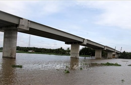 Linh hoạt vận hành cụm cống Cái Lớn, Cái Bé chống ngập úng