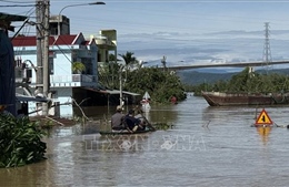Ảnh hưởng bão số 13: Có 11 người thương vong và nhiều thiệt hại do bão