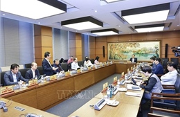 Công khai chỉ tiêu, kiểm tra độc lập việc điều động, biệt phái giáo viên