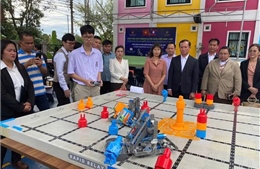 Sôi nổi Ngày hội STEM Robotics Hữu nghị Việt - Lào