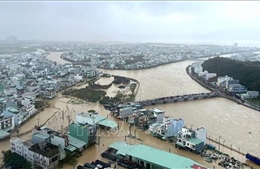 Làng trẻ em SOS Quy Nhơn bị cô lập do mưa lũ