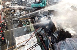 Hỏa hoạn lớn thiêu rụi hàng nghìn m² nhà xưởng tại khu công nghiệp Khai Quang