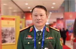 Những anh hùng mang màu xanh áo lính