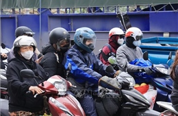 Người dân ùn ùn trở lại Thủ đô sau kỳ nghỉ Tết Dương lịch