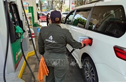 Giá dầu sụt giảm sau các diễn biến tại Venezuela 