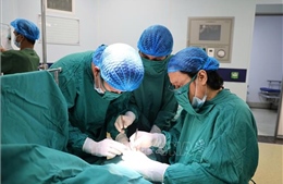 Can thiệp cắt phản xạ gân cơ sinh đôi giúp bệnh nhi phục hồi dáng đi