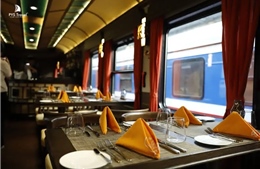 Báo Pháp ấn tượng về tour du lịch xuyên Việt bằng tàu hỏa hạng sang