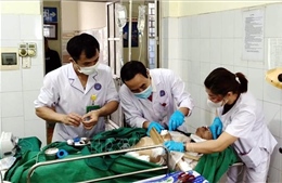 Kịp thời cấp cứu 5 người bị thương nặng trong vụ tai nạn giao thông tại Lạng Sơn