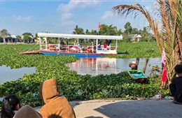 Tìm thấy thi thể hai cháu bé đuối nước trên sông Vàm Cỏ Tây
