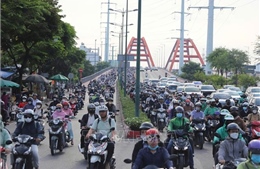 Thành phố Hồ Chí Minh: Ùn ứ nhiều tuyến cửa ngõ trong ngày đầu tuần sau nghỉ lễ