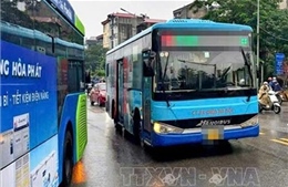 Hà Nội làm rõ thông tin vụ nhân viên xe buýt đòi đuổi khách xuống xe 