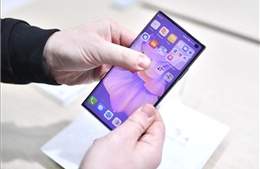 Pháp cấm trẻ dưới 15 tuổi sử dụng mạng xã hội từ năm học mới