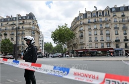 Pháp: Tấn công bằng dao tại thủ đô Paris