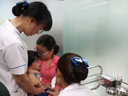TP Hồ Chí Minh: Tỷ lệ tiêm vaccine trong Chương trình tiêm chủng mở rộng mới đạt 76%