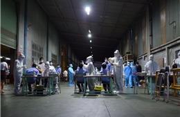 Cách ly, lấy mẫu xét nghiệm cho 700 công nhân Khu công nghiệp Tân Bình vì có ca mắc COVID-19 