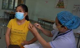 Bộ Y tế đề nghị TP Hồ Chí Minh đẩy nhanh tiến độ tiêm chủng vaccine phòng COVID-19