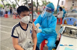 TP Hồ Chí Minh tiếp tục rà soát tiêm vaccine phòng COVID-19 cho trẻ từ 12-17 tuổi