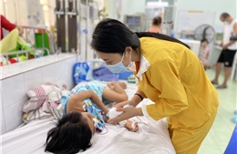 Trẻ mắc COVID-19 tăng gấp 3 lần, TP Hồ Chí Minh ra công văn khẩn sẵn sàng thu dung điều trị