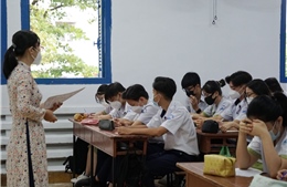 TP Hồ Chí Minh: Trên 600.000 học sinh phấn khởi đến trường học trực tiếp